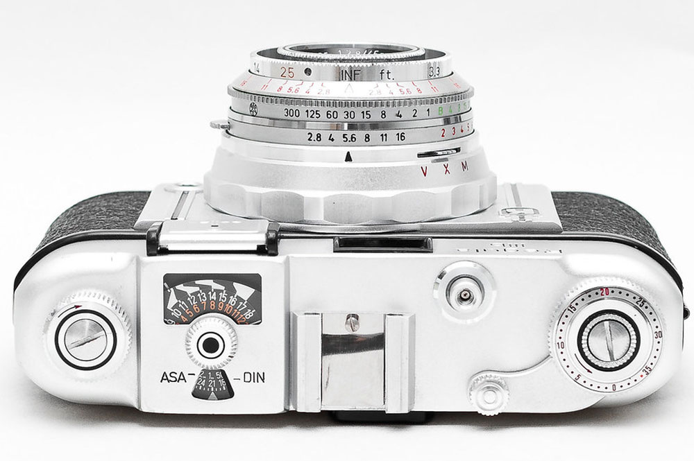 film cameras with aperture priority